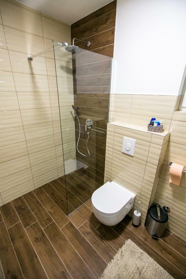 Luxury Apartment Elis With Private Pool Pula Exterior photo